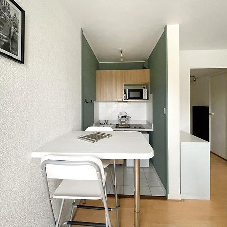 T1 Cosy - 5Min Du Port - Parking - Linge Inclus Apartment วานส์ ภายนอก รูปภาพ