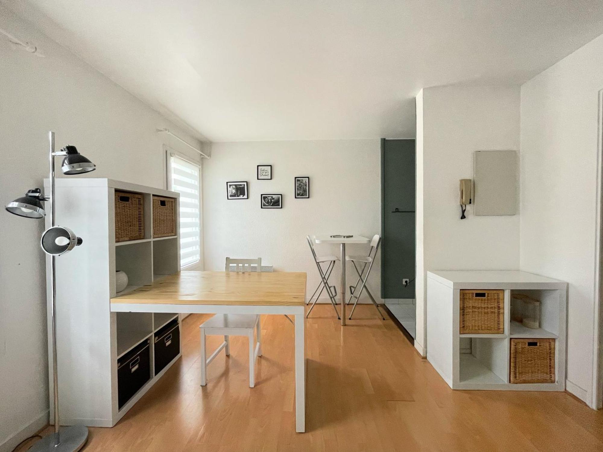 T1 Cosy - 5Min Du Port - Parking - Linge Inclus Apartment วานส์ ภายนอก รูปภาพ