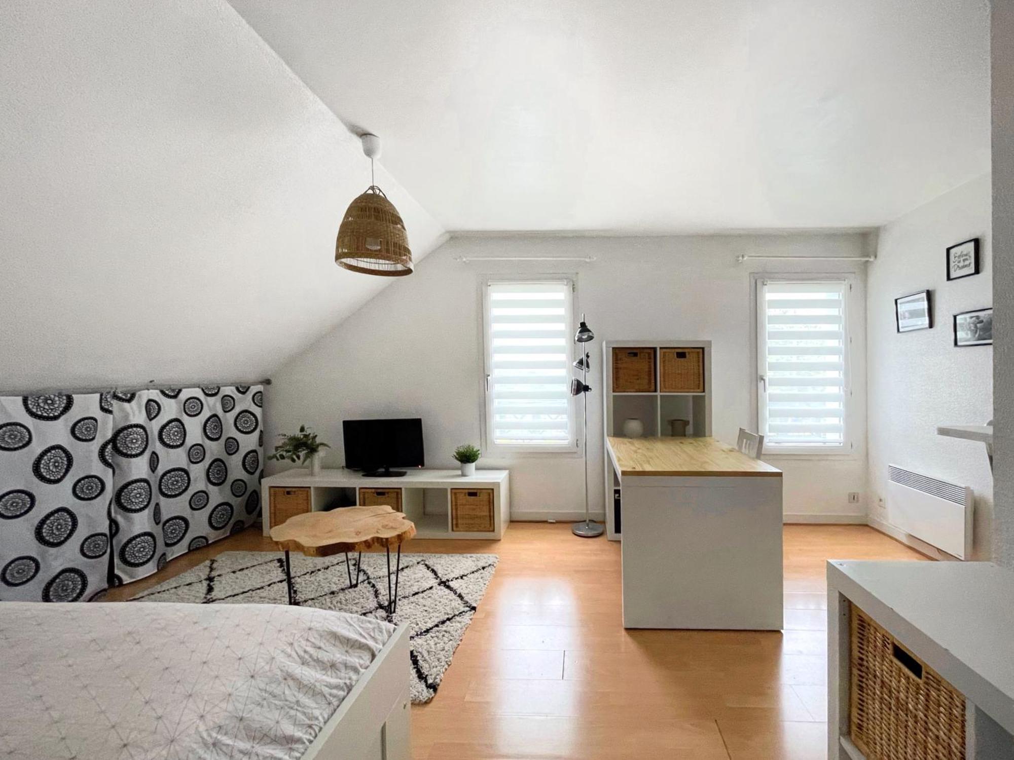 T1 Cosy - 5Min Du Port - Parking - Linge Inclus Apartment วานส์ ภายนอก รูปภาพ