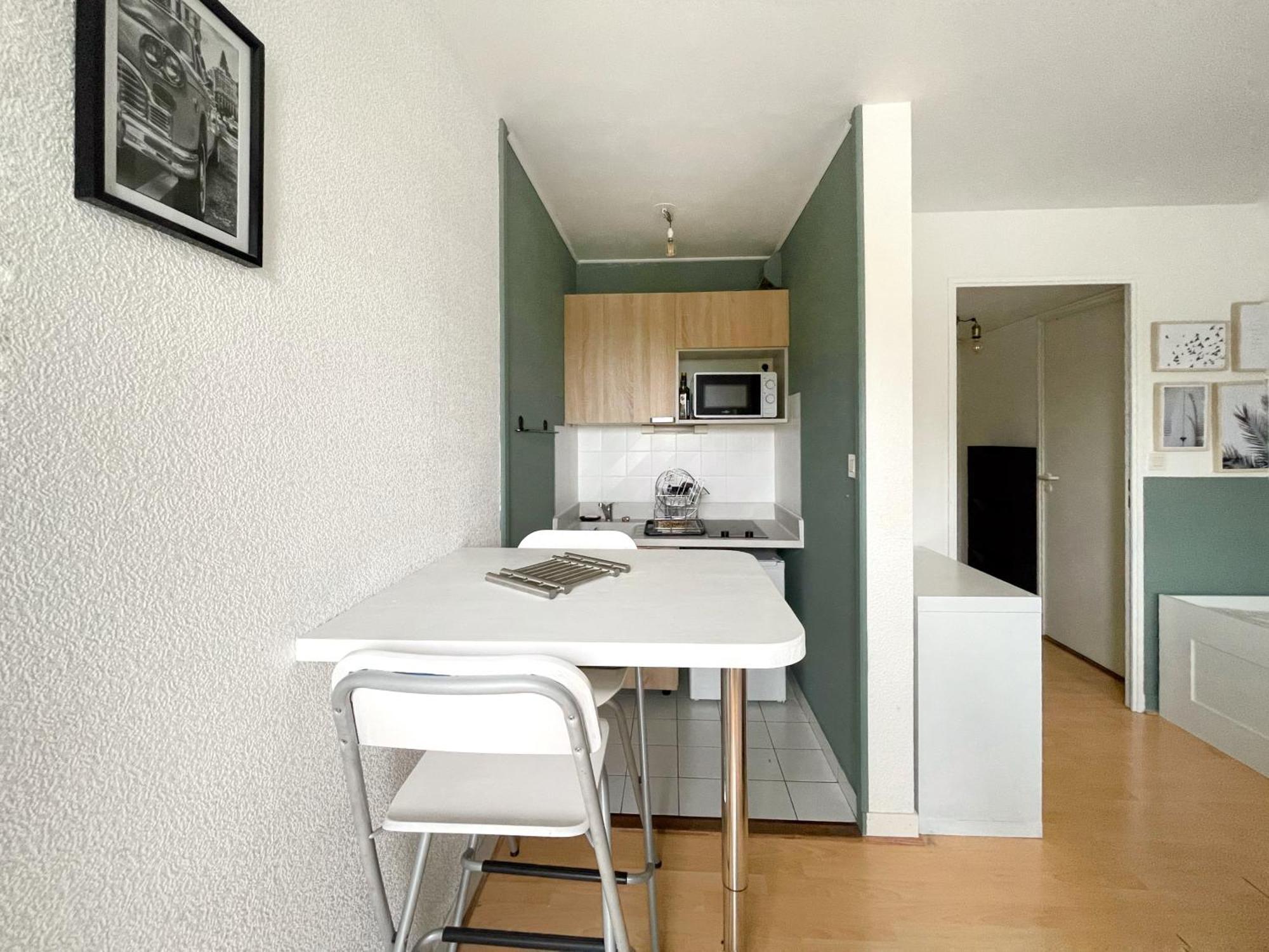 T1 Cosy - 5Min Du Port - Parking - Linge Inclus Apartment วานส์ ภายนอก รูปภาพ